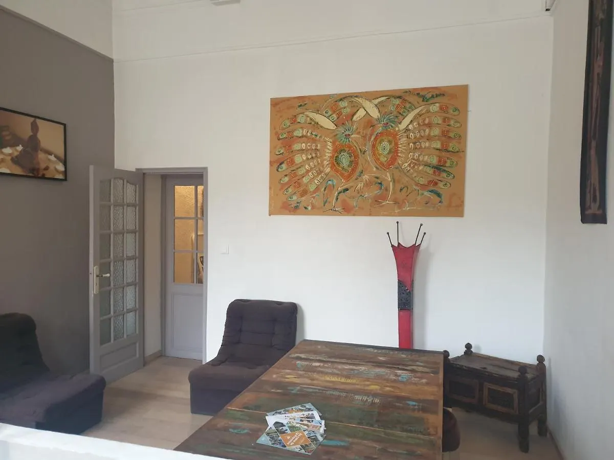 Charmant Appartement Coeur Village Provencal Lambesc 0*,  France